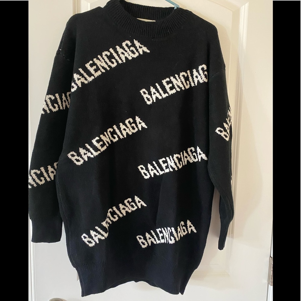 Balenciaga Sweater Hoodie Long sleeve .